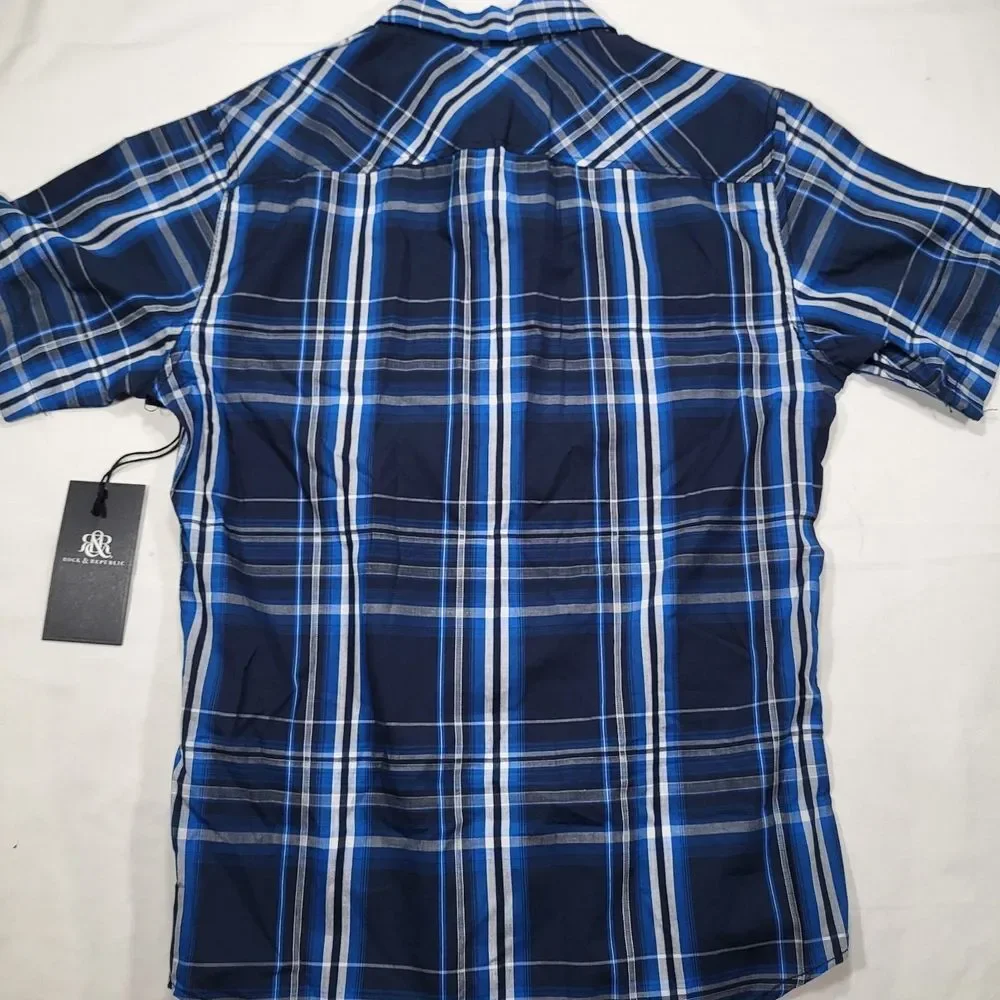 Rock & Republic Men's‎ Small Blue Plaid Short Sleeve Button Up Shirt - Picture 7 of 9